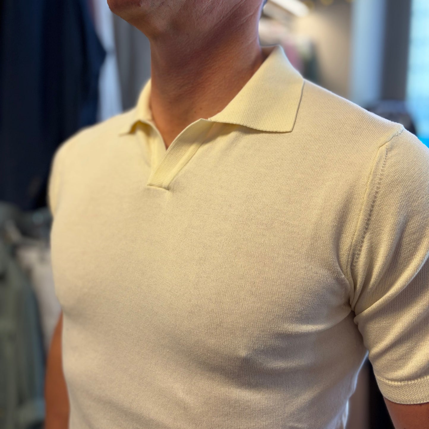 TREZEGUET - polo in maglia sartoriale scollo V