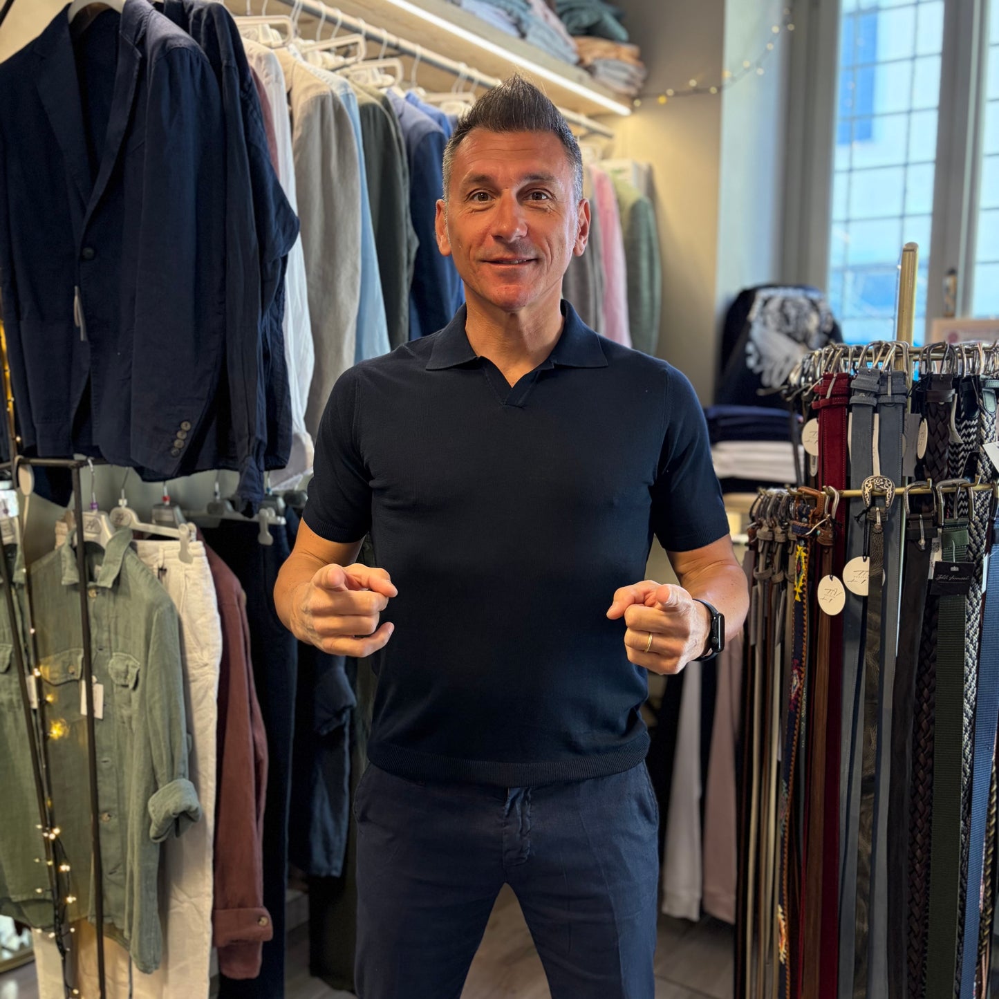 TREZEGUET - polo in maglia sartoriale scollo V