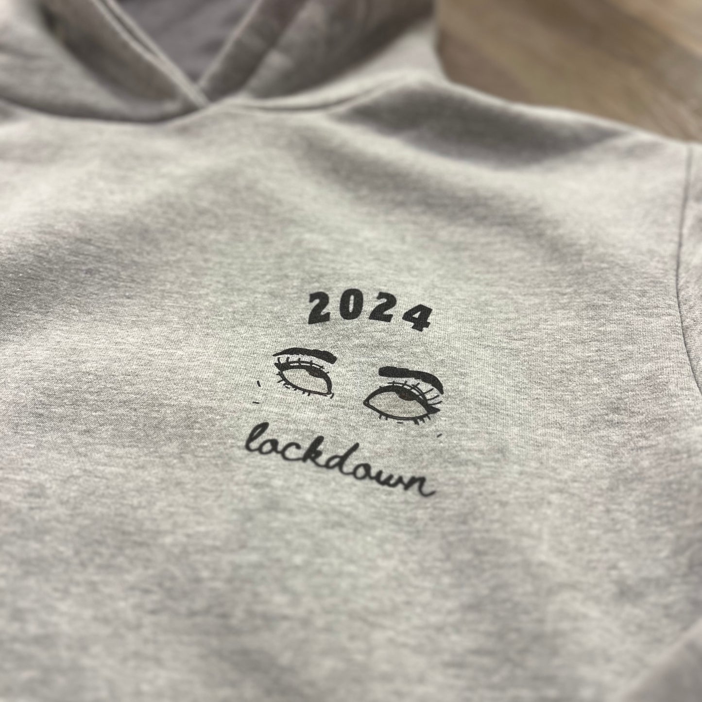 NORMAL IS BORING - felpa cappuccio grigia