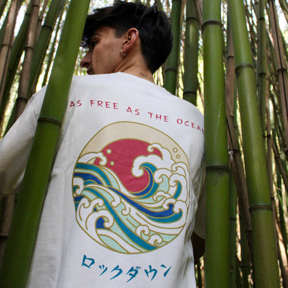 AS FREE AS THE OCEAN - t-shirt bianca vintage con grafica