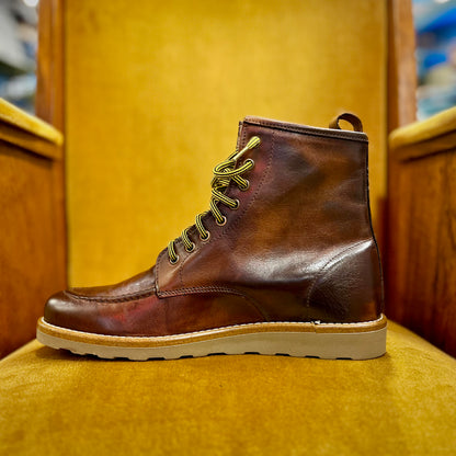 BOB - stivale in pelle con lacci