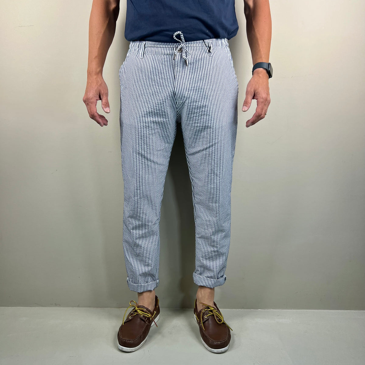 SAINT TROPEZ – pantalone rigato sartoriale leggero