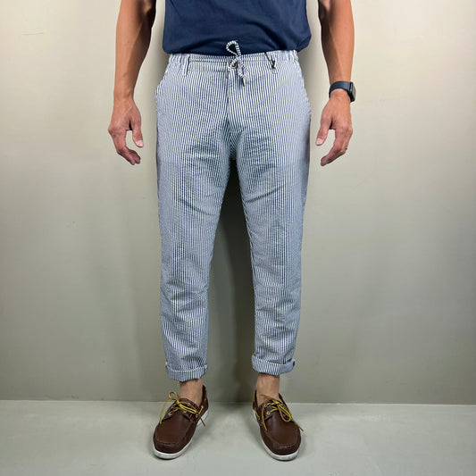 SAINT TROPEZ – pantalone rigato sartoriale leggero