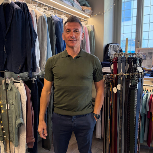 TREZEGUET - polo in maglia sartoriale scollo V