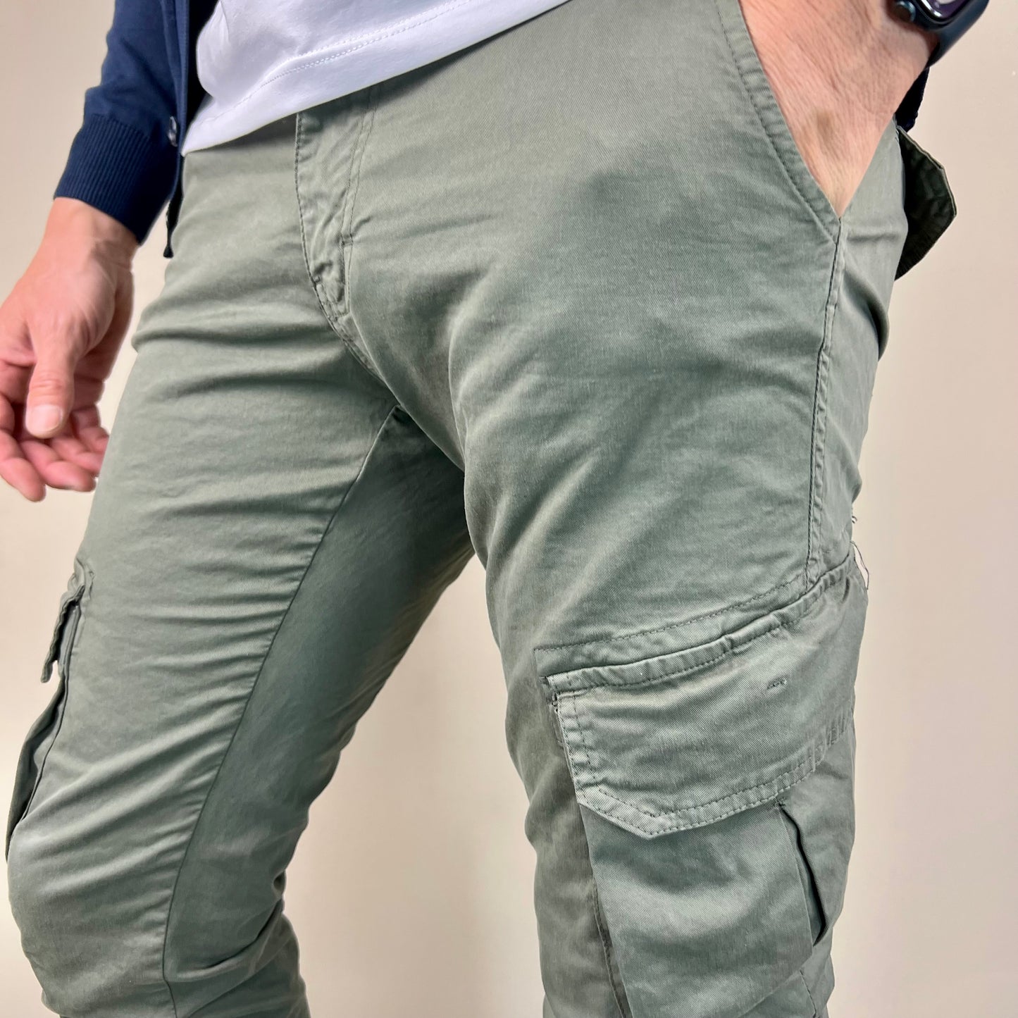 TRAPATTONI – pantalone cargo sartoriale leggero