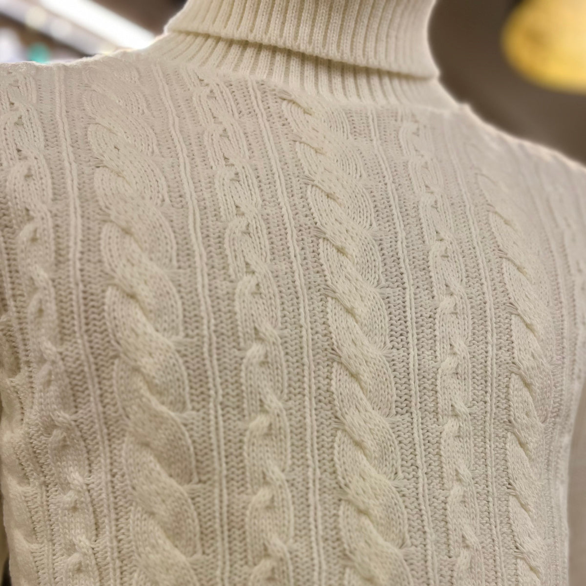 BUFFON – maglione collo alto trecciato