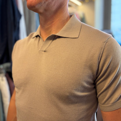 TREZEGUET - polo in maglia sartoriale scollo V
