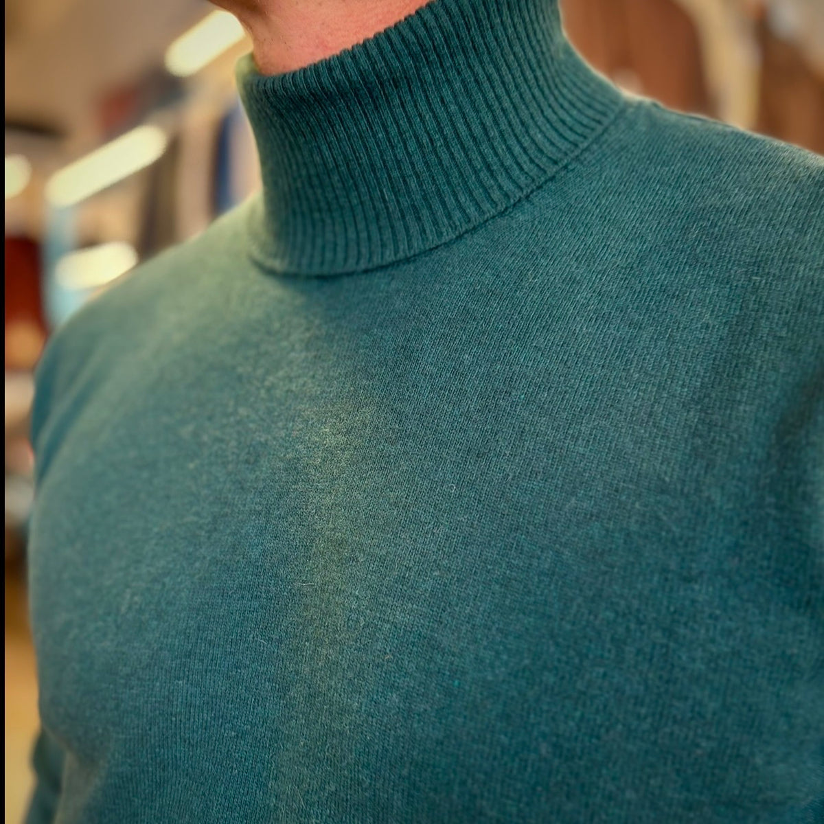 MANCINI ALTO  – dolcevita cashmere sartoriale