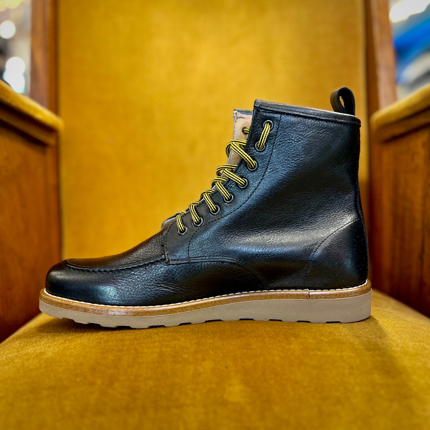 BOB - stivale in pelle con lacci