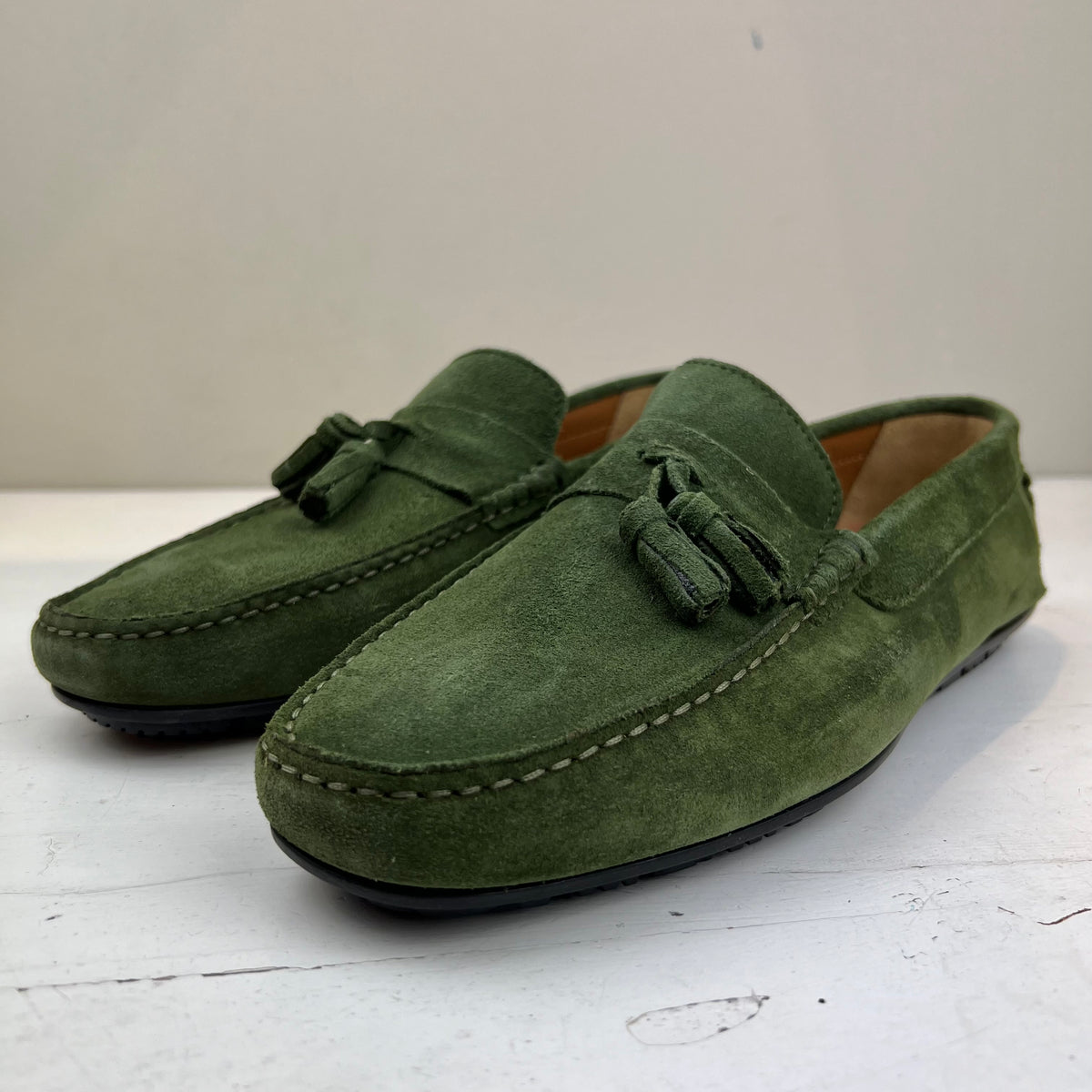 BIAGIO – mocassino camoscio con nappine