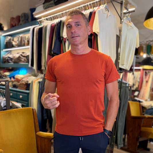 ATOMICA - t-shirt sartoriale