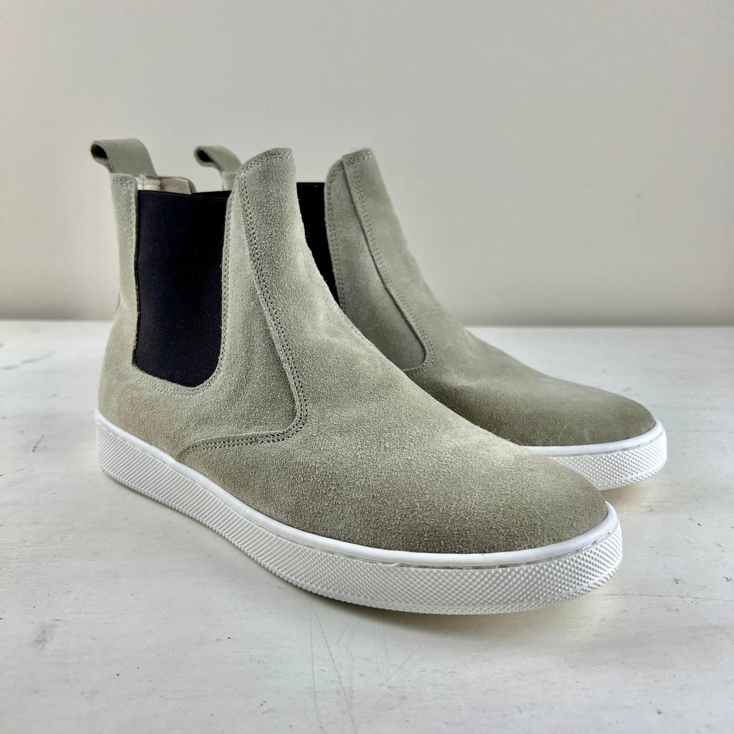 FRANCIS – scarpa alta in camoscio taupe