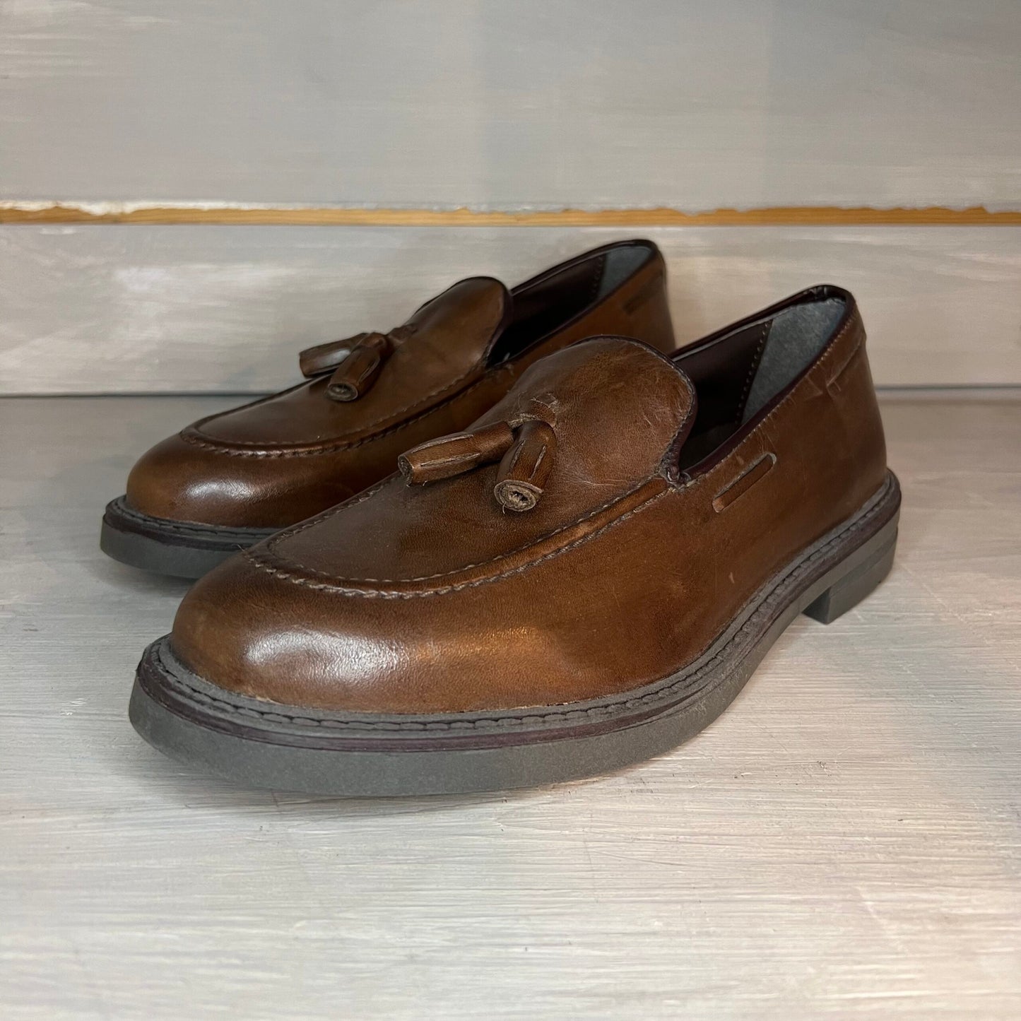 SALLY – mocassino marrone con nappine