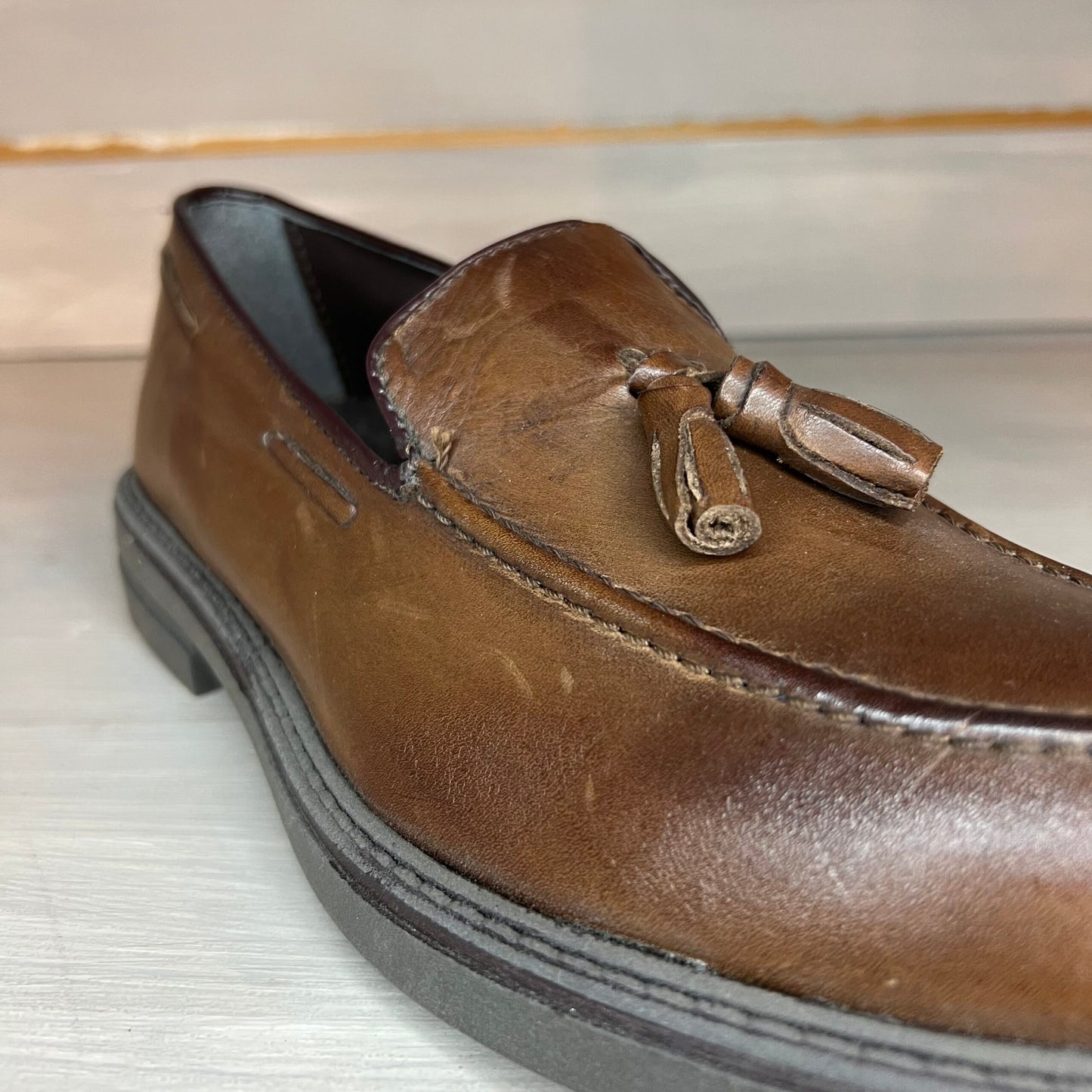 SALLY – mocassino marrone con nappine