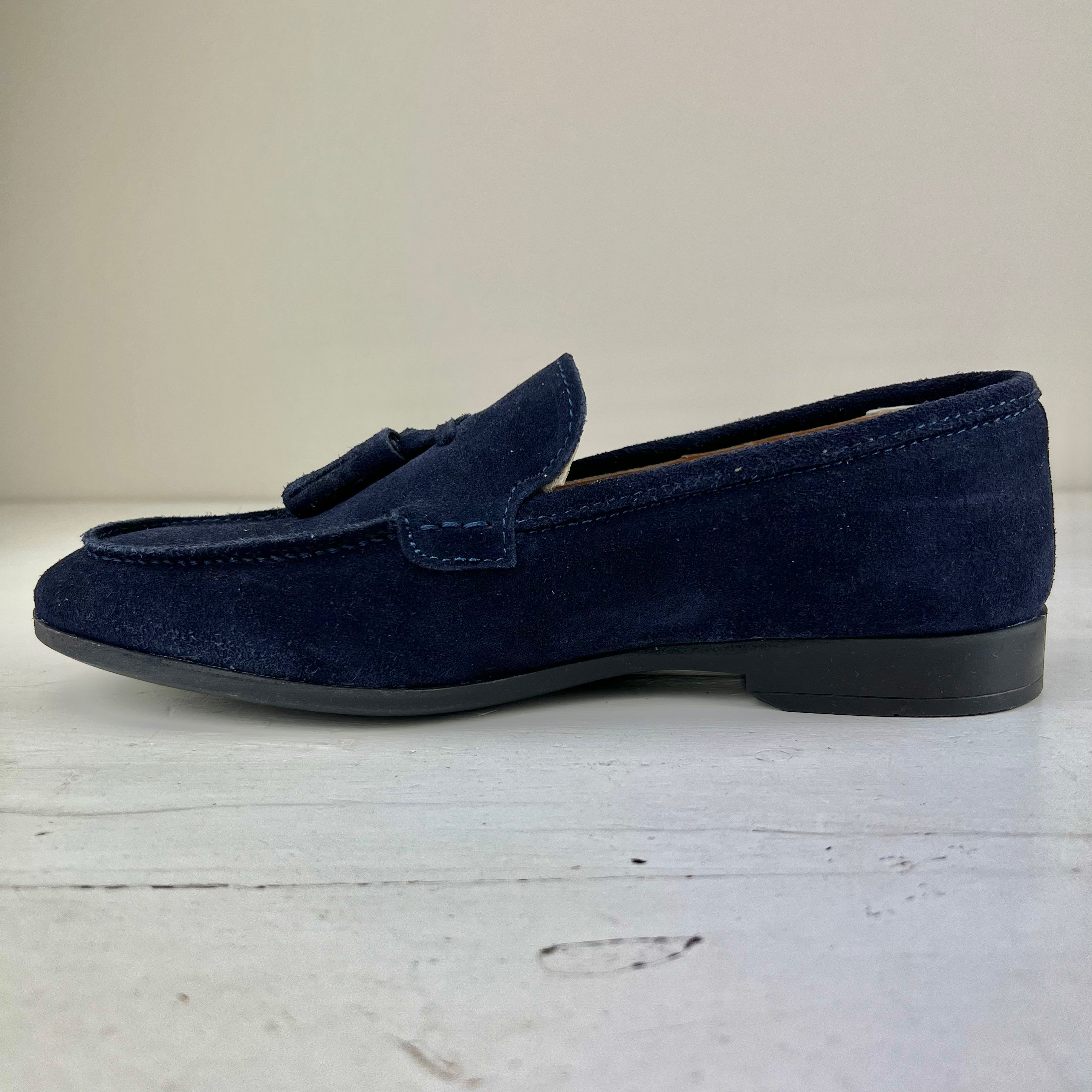 LIONEL – mocassino camoscio con nappine