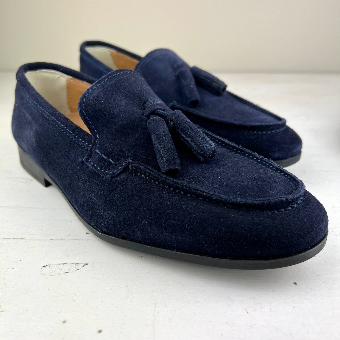 LIONEL – mocassino camoscio con nappine